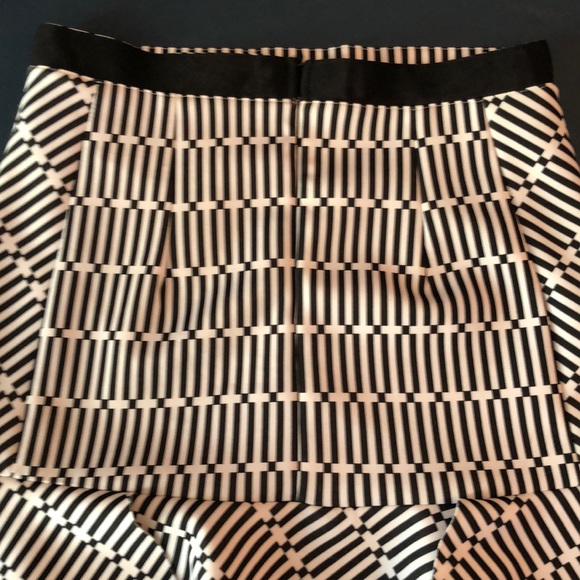 Tristan black and white skirt - Picture 3 of 5